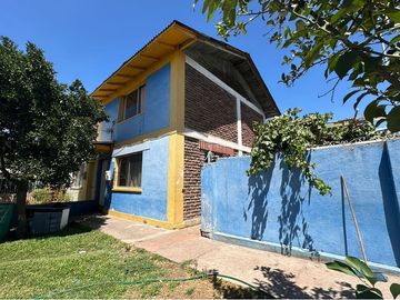 Se vende Casa con terreno