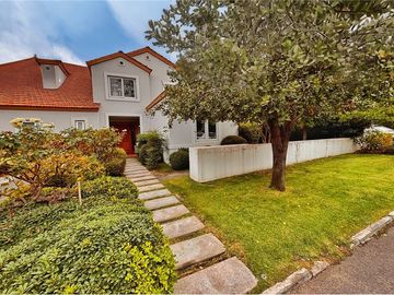 NUEVO PRECIO! LINDA CASA EN CONDOMINIO PIEDRA ROJA