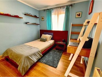 NUEVO PRECIO! LINDA CASA EN CONDOMINIO PIEDRA ROJA