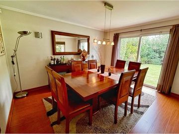NUEVO PRECIO! LINDA CASA EN CONDOMINIO PIEDRA ROJA