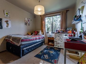 Amplia y cálida casa con excelente ubicación