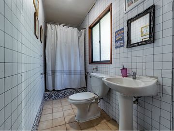 Amplia y cálida casa con excelente ubicación