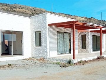 Casa en Venta en Fundo el Recreo el Algarrobito