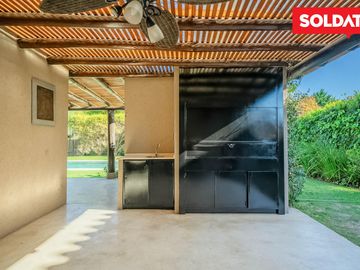 Casa en  venta en barrio Los Tacos - 4 dormitorios - Apto credito