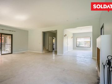Casa en  venta en barrio Los Tacos - 4 dormitorios - Apto credito