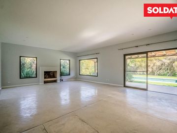 Casa en  venta en barrio Los Tacos - 4 dormitorios - Apto credito