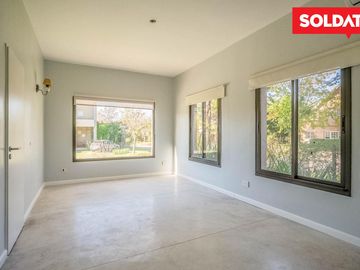 Casa en  venta en barrio Los Tacos - 4 dormitorios - Apto credito