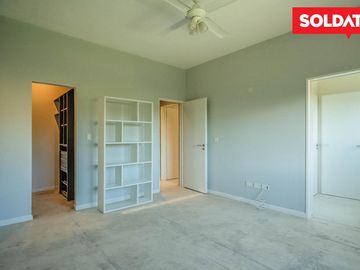 Casa en  venta en barrio Los Tacos - 4 dormitorios - Apto credito