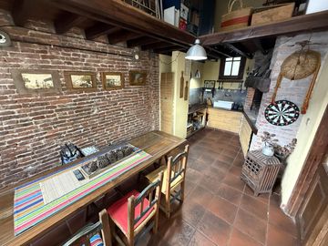 - Casa de estilo en Barrio Martin -