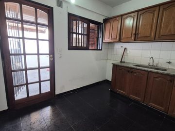 Venta PH 3 Ambientes en moron