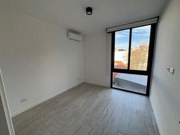 VENTA DEPARTAMENTO 2 AMBIENTES  EN TIGREVISTA