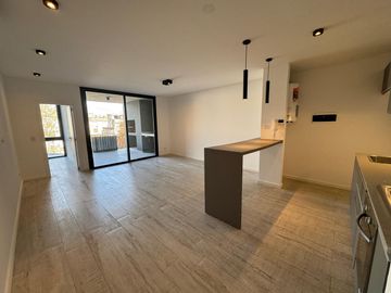 VENTA DEPARTAMENTO 2 AMBIENTES  EN TIGREVISTA