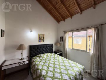 Departamento en Martin Coronado de 4 ambientes cochera, seguridad 24hs y amenitis