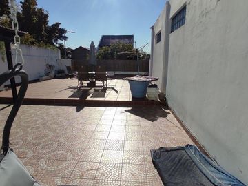 Casa, Deposito y Garage - Villa Santa Rita