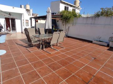 Casa, Deposito y Garage - Villa Santa Rita