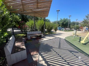 CASA 2 PISOS 3D 1B, EN SECTOR LOS ACACIOS, LOS ANDES