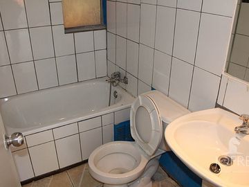 CASA 2 PISOS 3D 1B, EN SECTOR LOS ACACIOS, LOS ANDES