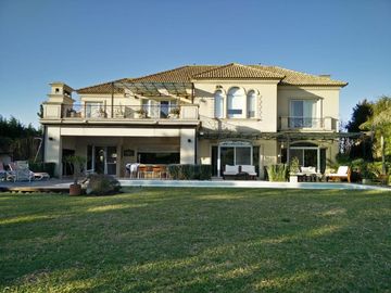 Casa en  Barrio Cerrado La Isla al Lago - Nordelta