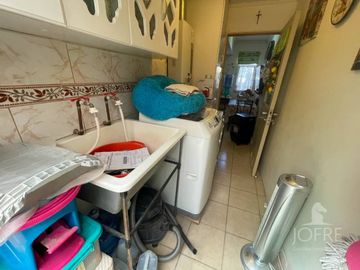 CASA EN 3D 2B CONDOMINIO LOS MAITENES DE CALLE LARGA