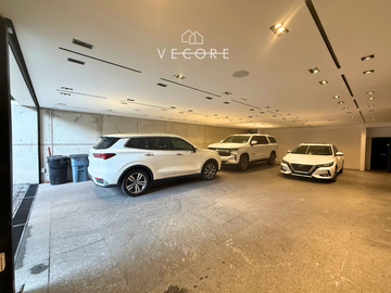 RESIDENCIA EN VENTA EN PASEO DE LOS VIRREYES, COLINAS DE SAN JAVIER, ZAPOPAN
