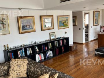 Departamento 4 ambientes, 2 cocheras y baulera. APTO CREDITO.