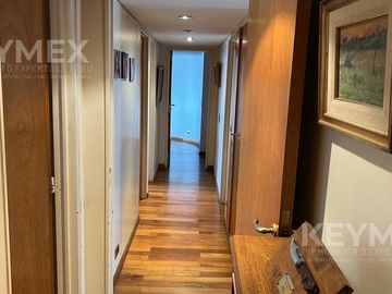 Departamento 4 ambientes, 2 cocheras y baulera. APTO CREDITO.