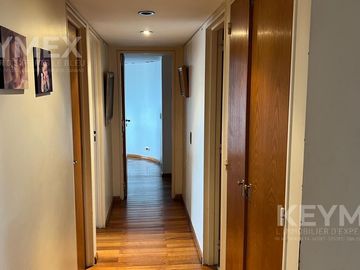 Departamento 4 ambientes, 2 cocheras y baulera. APTO CREDITO.