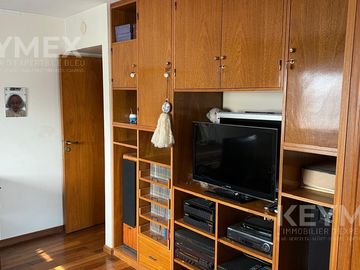 Departamento 4 ambientes, 2 cocheras y baulera. APTO CREDITO.