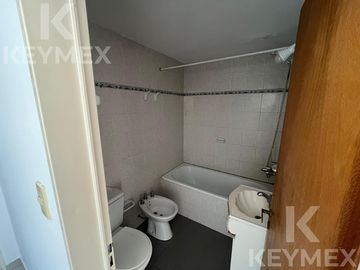 Departamento con cochera en 60 entre 2 y 3
