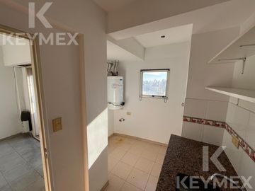 Departamento con cochera en 60 entre 2 y 3
