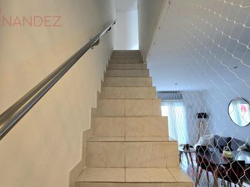 PH con terraza propia y parrilla en venta en Villa Pueyrredon