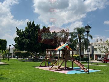 LORETO RESIDENCIAL CASA EN VENTA