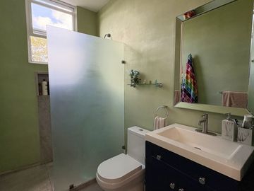 CASA EN VENTA EQUIPADA UBICADA  EN BLANCA RESIDENCIAL,  KIKTEIL MÉRIDA.