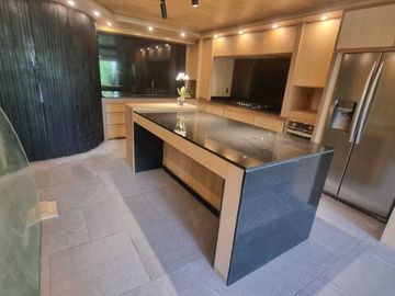 VENTA CASA EN CHAPALITA ORIENTE