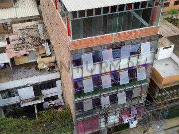 VENTA DE EDIFICIO DE 6 PISOS EN ZONA COMERCIAL – SAN JUAN DE MIRAFLORES
