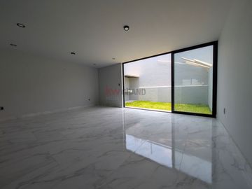 Casa Nueva en Venta en el Edén Bosques de Santa Anita