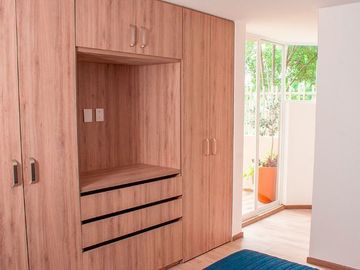 Venta de departamento en planta baja con una propia y amplia terraza