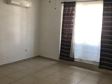 Casa en  VENTA Cumbres San Agustin sect Madrid en Monterrey