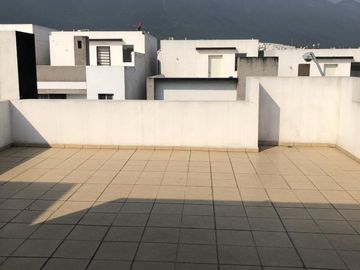 Casa en  VENTA Cumbres San Agustin sect Madrid en Monterrey