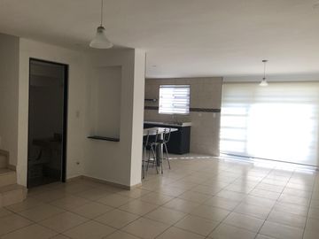 Casa en  VENTA Cumbres San Agustin sect Madrid en Monterrey