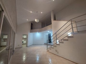 Casa en Fraccionamiento en Vista Hermosa Cuernavaca - LLR-157-Fr