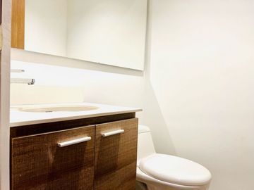 VENDO APARTAMENTO EN ENVIGADO URBANIZACION BIOCITY GRAND.