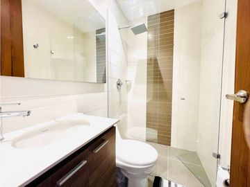 VENDO APARTAMENTO EN ENVIGADO URBANIZACION BIOCITY GRAND.