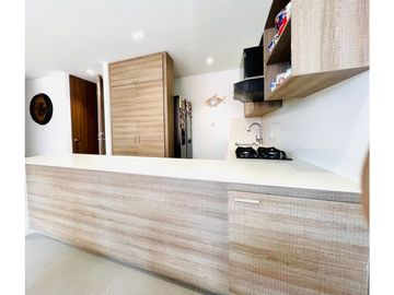 VENDO APARTAMENTO EN ENVIGADO URBANIZACION BIOCITY GRAND.