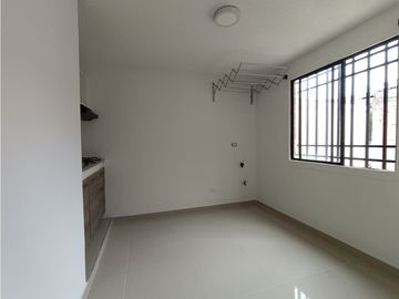 VENTA CASA CON APARTAESTUDIOS CON LOCAL CANEY SUR DE CALI