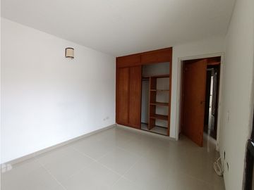 VENTA CASA CON APARTAESTUDIOS CON LOCAL CANEY SUR DE CALI