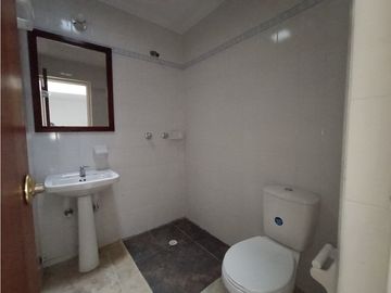 VENTA CASA CON APARTAESTUDIOS CON LOCAL CANEY SUR DE CALI