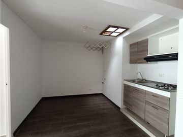 VENTA CASA CON APARTAESTUDIOS CON LOCAL CANEY SUR DE CALI