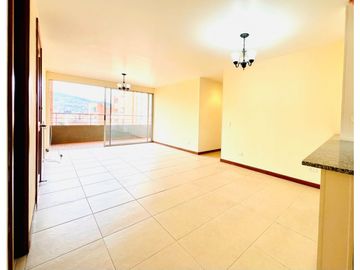 VENDO APARTAMENTO EN LAURELES