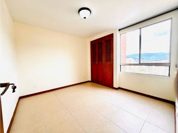 VENDO APARTAMENTO EN LAURELES